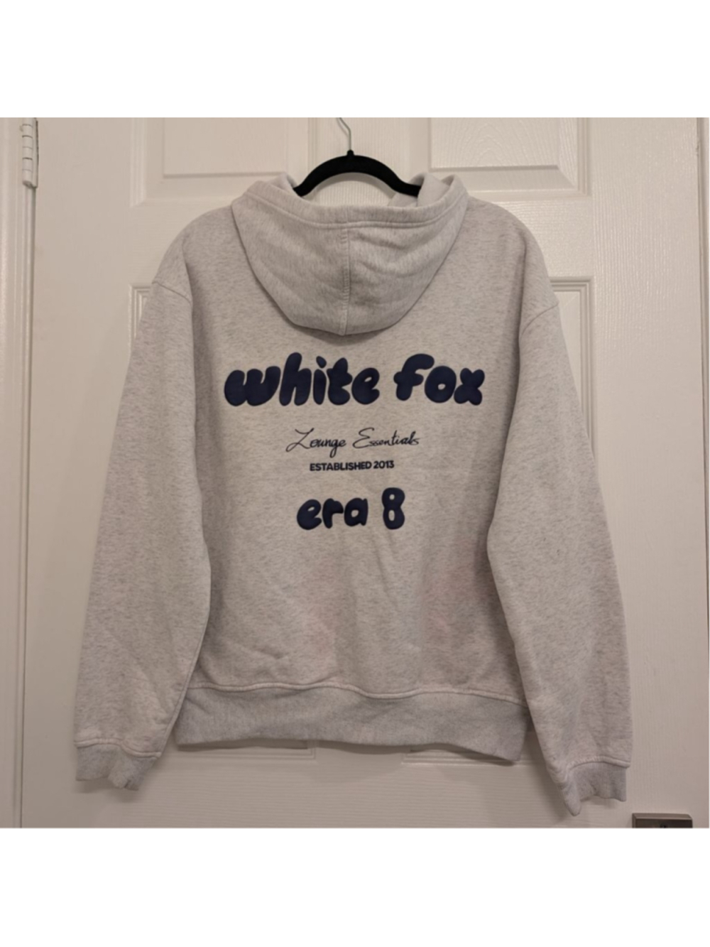 White Fox Gray Blue Lounge Essentials Era 8 Oversized Hoodie Galaxy S *Flawed* - Picture 4 of 9
